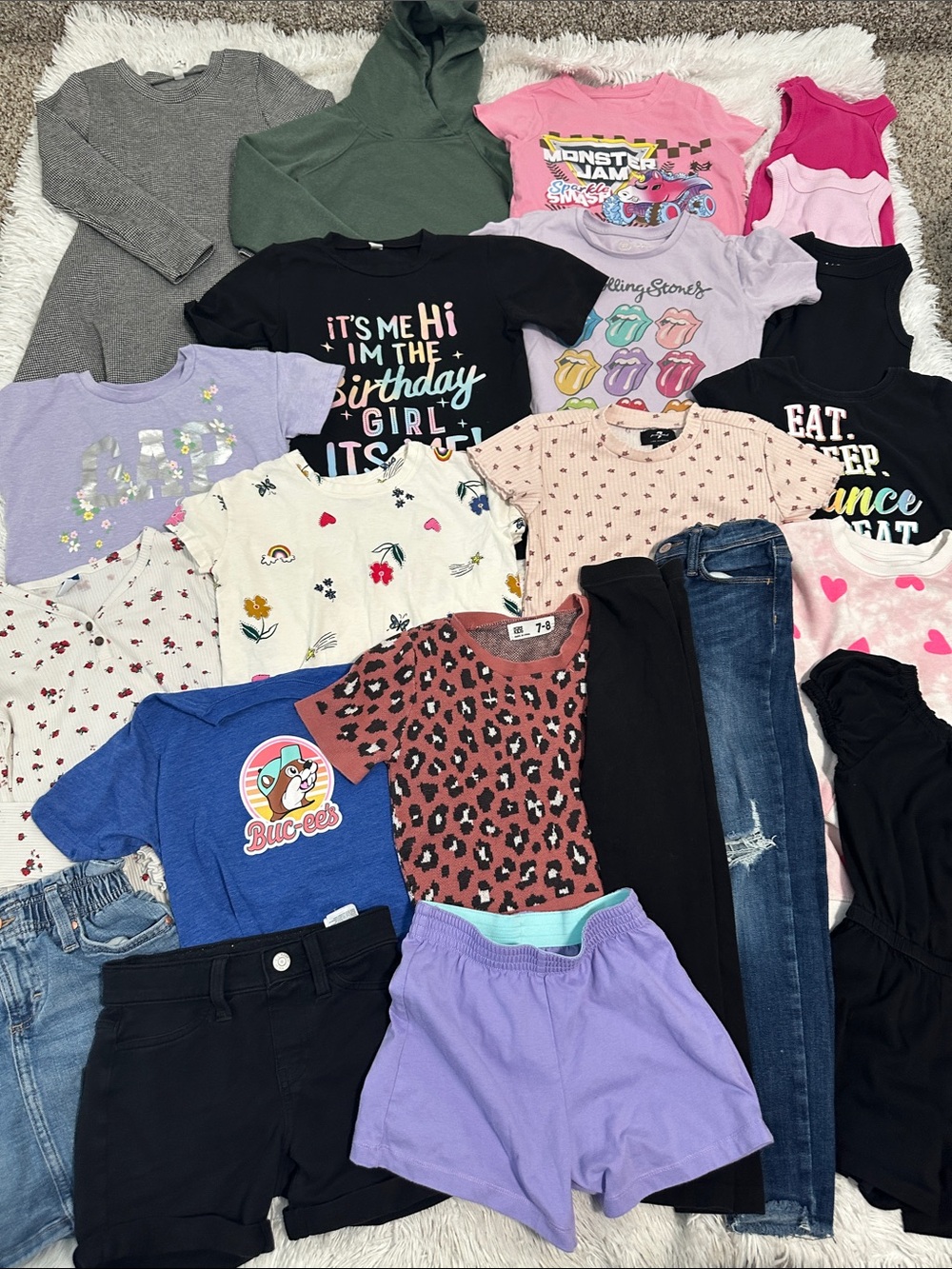 🦆 Bundle of 22 Girls Clothing Size 6-8